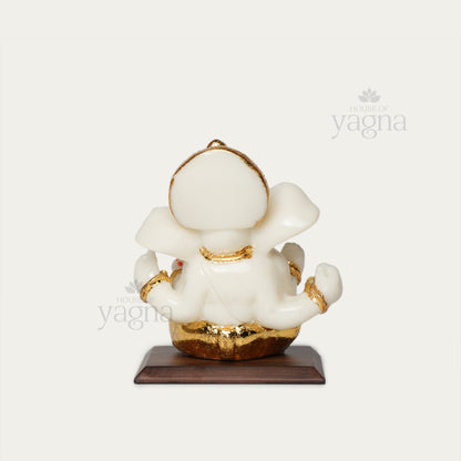 Car Ganesha Idol – Symbol of Auspicious Beginnings